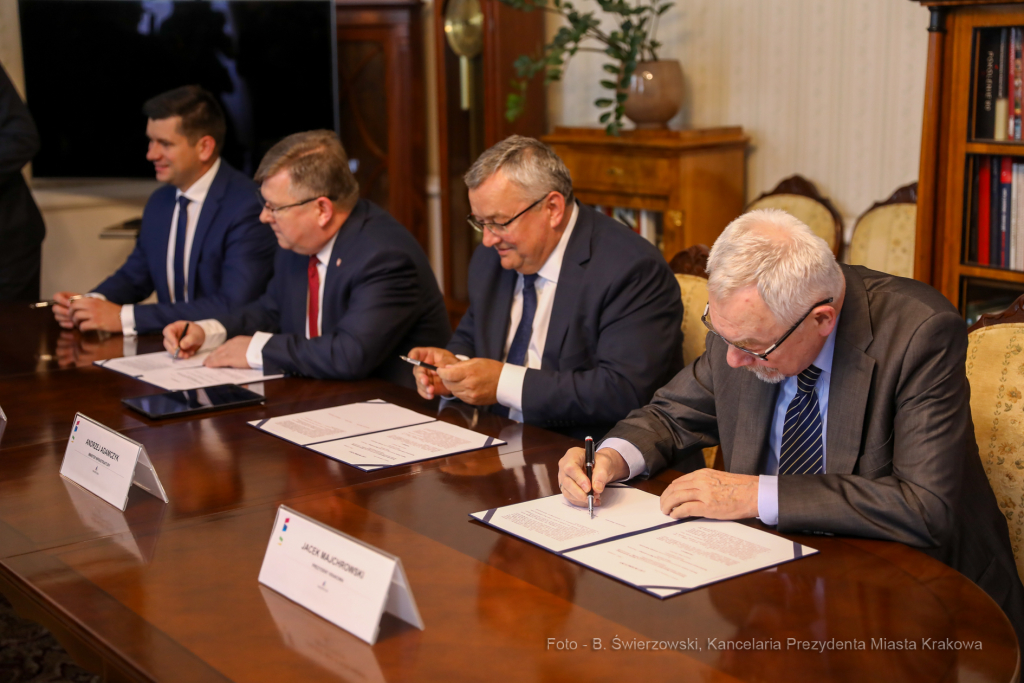 bs_200724_8983.jpg-List Intencyjny,Kozłowski,Majchrowski  Autor: B. Świerzowski