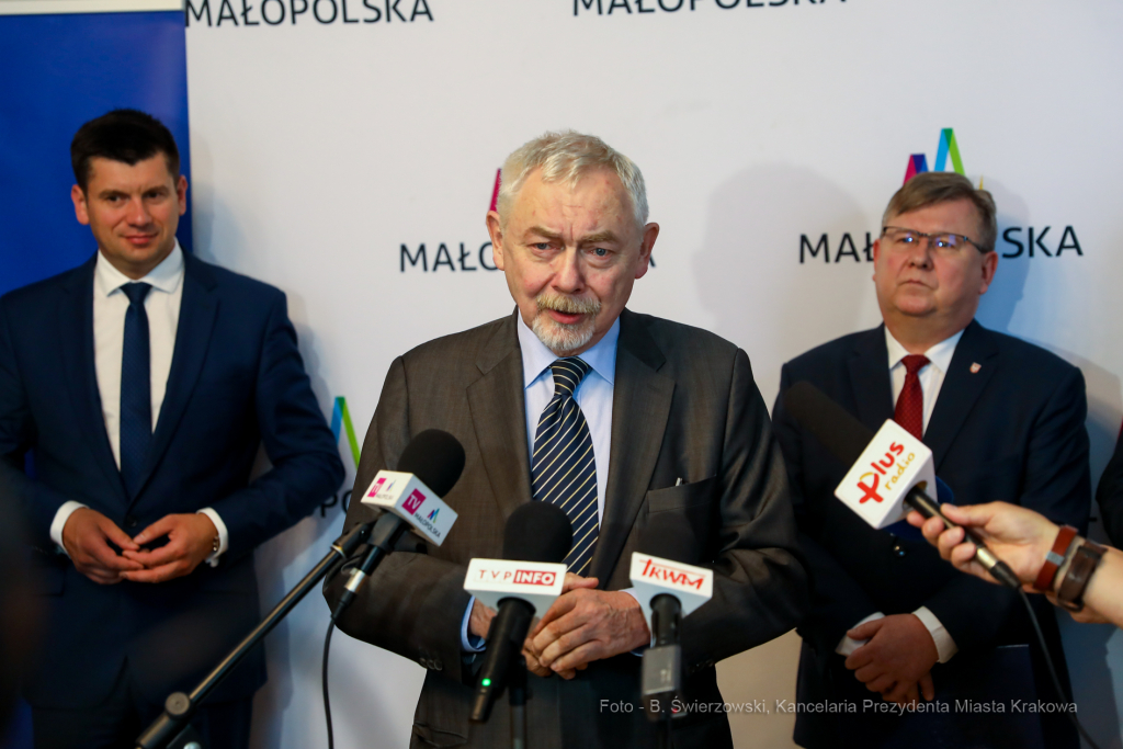 bs_200724_9102.jpg-List Intencyjny,Kozłowski,Majchrowski  Autor: B. Świerzowski