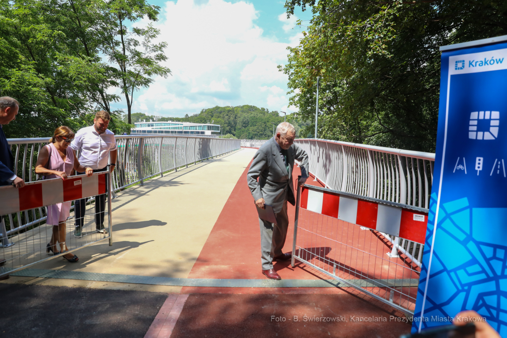 bs_200727_9502.jpg-Kładka,Rowery,Majchrowski  Autor: B. Świerzowski