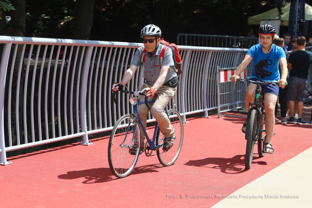 bs_200727_9511.jpg-Kładka,Rowery,Majchrowski  Autor: B. Świerzowski