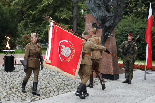 bs-sierpnia 04, 2020-img_0416.jpg-Kadrówka,Pomnik,Apel