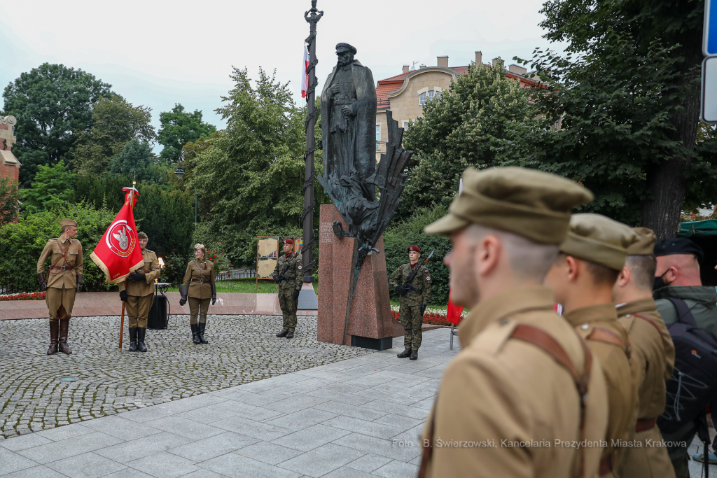 bs-sierpnia 04, 2020-img_0423.jpg-Kadrówka,Pomnik,Apel  Autor: B. Świerzowski