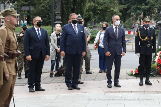 bs-sierpnia 04, 2020-img_0431.jpg-Kadrówka,Pomnik,Apel