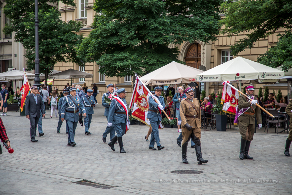 bs-sierpnia 05, 2020-jg_200805_oto_9528.jpg-Kadrówka,Pomnik,Rynek  Autor: B. Świerzowski
