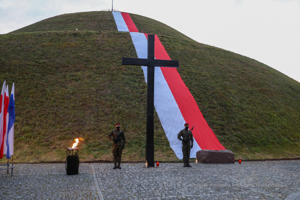 bs-sierpnia 05, 2020-img_0656.jpg-Capstrzyk,Kadrówka,Kopiec  Autor: B. Świerzowski