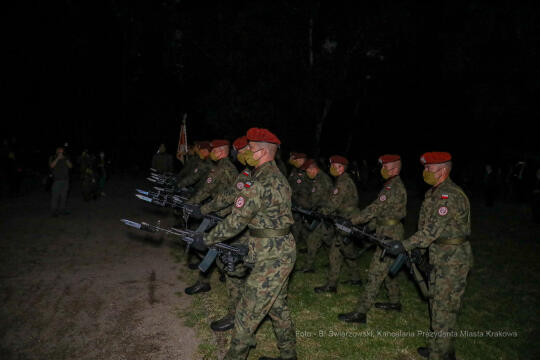 bs-sierpnia 05, 2020-img_0844.jpg-Capstrzyk,Kadrówka,Kopiec