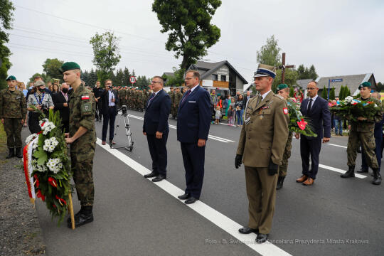 bs_200806_1249.jpg-Kadrówka,Michaowice,Kwiaty,Fryczek