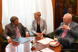 01jpg.jpg-ambasador Danii