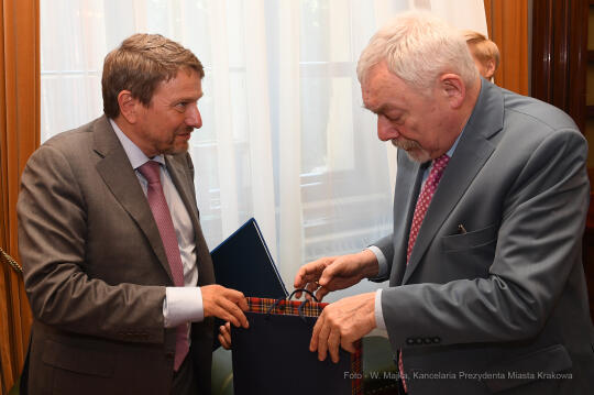 06jpg.jpg-ambasador Danii