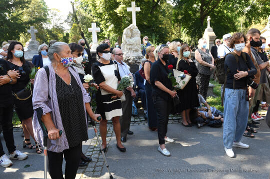 06jpg.jpg-Ceremonia pogrzebowa Ewy Demarczyk