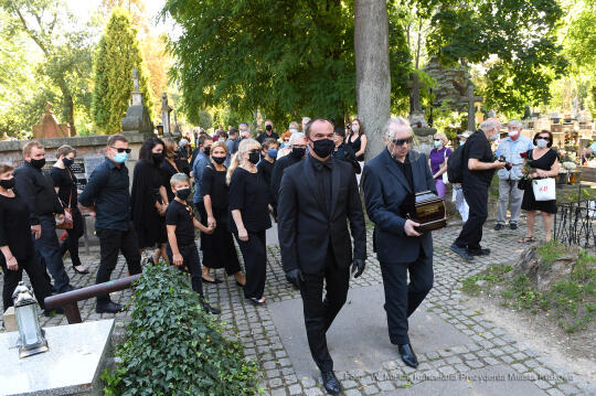 08jpg.jpg-Ceremonia pogrzebowa Ewy Demarczyk