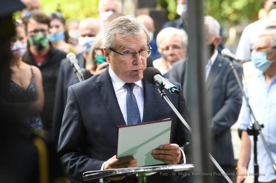 14jpg.jpg-Ceremonia pogrzebowa Ewy Demarczyk