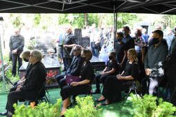 21jpg.jpg-Ceremonia pogrzebowa Ewy Demarczyk