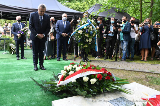 25jpg.jpg-Ceremonia pogrzebowa Ewy Demarczyk