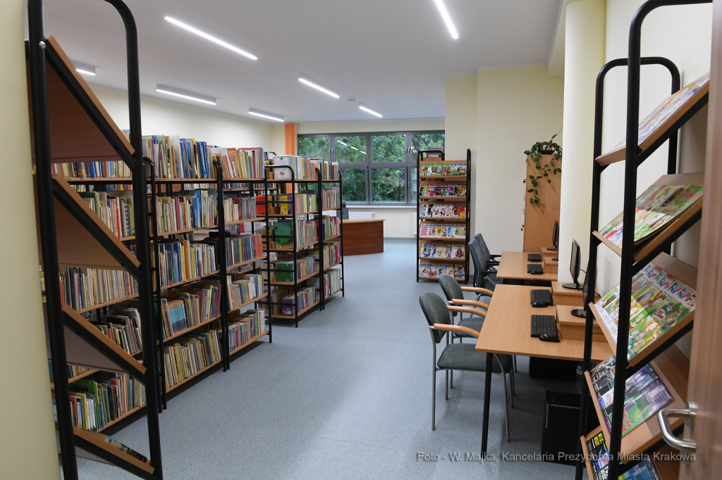 02jpg.jpg-Inauguracja roku szkolnego w Szkole Podstawowej nr 53  Autor: W. Majka