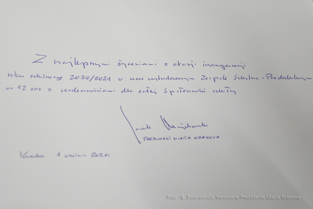 bs_200901_4034.jpg-Rok Szkolny,Majchrowski,Gotyk  Autor: B. Świerzowski