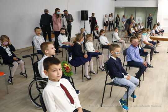 bs_200901_4125.jpg-Rok Szkolny,Majchrowski,Gotyk