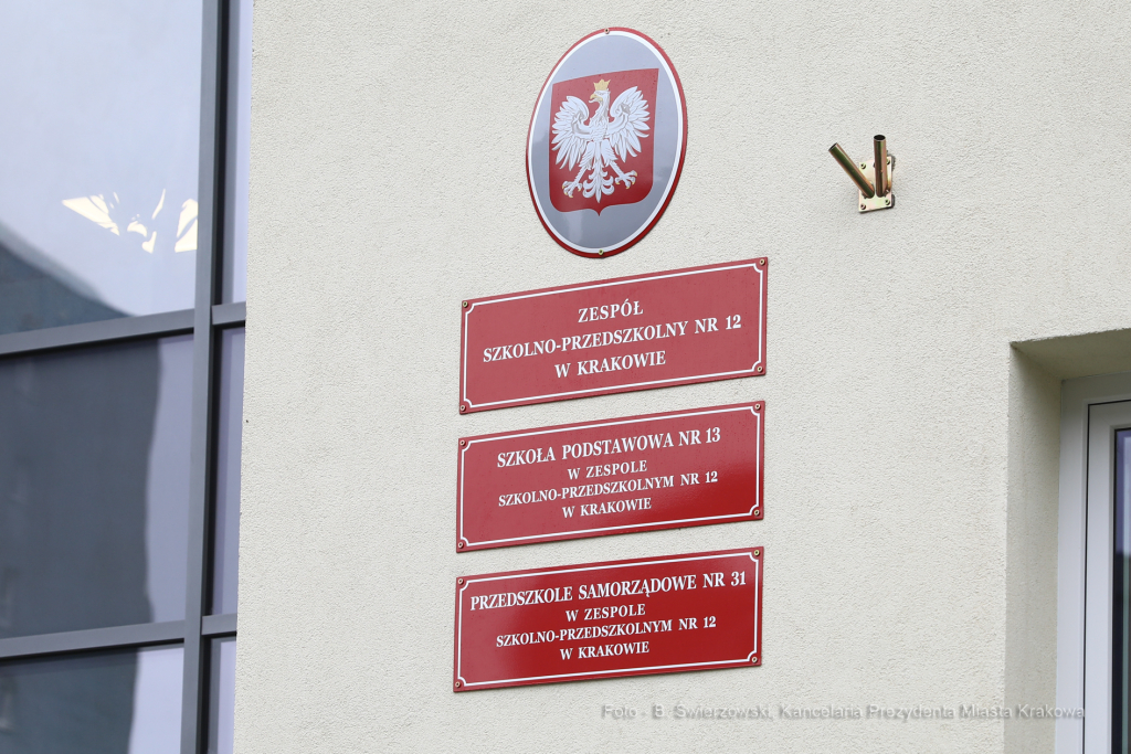 bs_200901_4306.jpg-Rok Szkolny,Majchrowski,Gotyk  Autor: B. Świerzowski