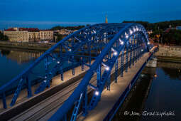 jg1_200902_krpl_dji_0800-hdr.jpg-dron, panorama, most Piłsudskiego, iluminacja, wieczór, logo930
