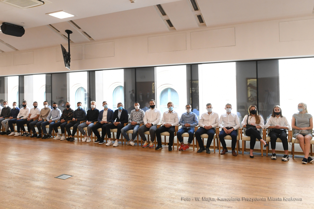 01jpg.jpg-zakończenie sezonu  rugbistek i rugbistów RzKS Juvenii  Autor: W. Majka