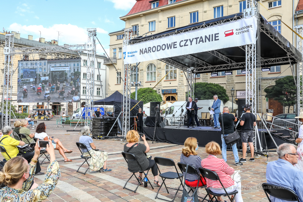 bs-września 05, 2020-img_4705.jpg-Narodowe Czytanie,Balladyna,Majchrowski  Autor: B. Świerzowski