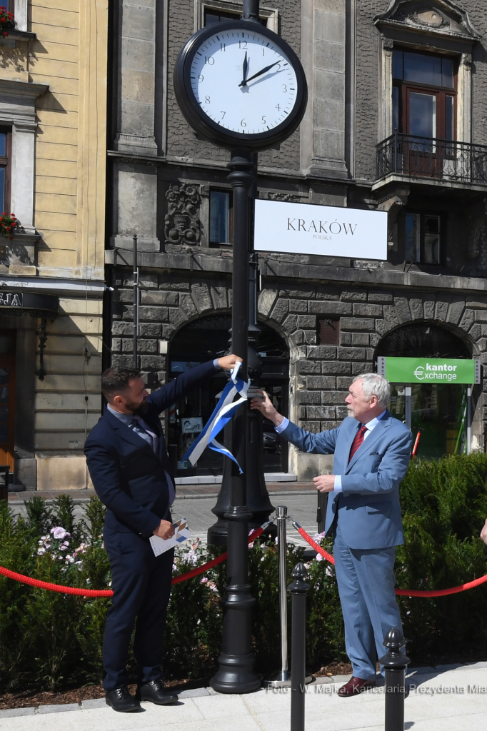 18jpg.jpg-otwarcie placu Świętego Ducha  Autor: W. Majka