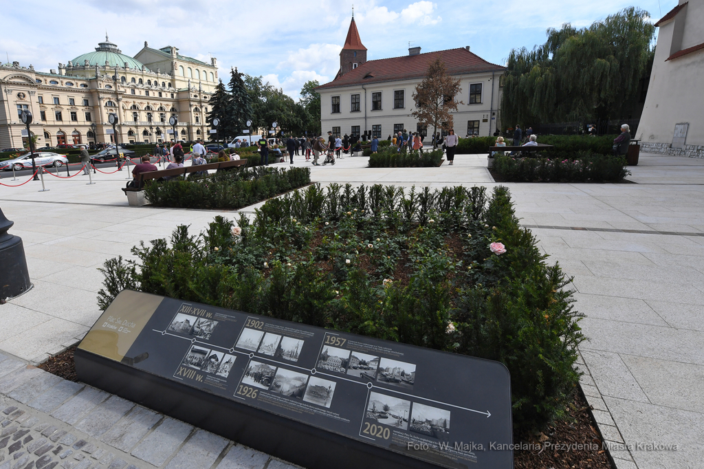 28jpg.jpg-otwarcie placu Świętego Ducha  Autor: W. Majka