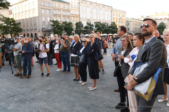 15jpg.jpg-uruchomienie dzwonu gwałtownego na wieży Ratuszowej
