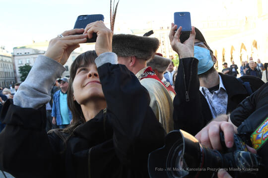 21jpg.jpg-uruchomienie dzwonu gwałtownego na wieży Ratuszowej