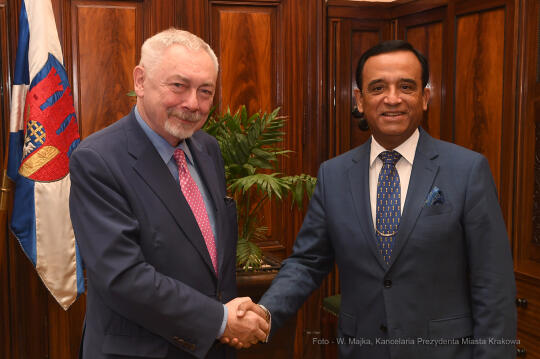 10jpg.jpg-Ambasadora Republiki Peru Alberto Salas Barahony oraz Konsul Honorowy