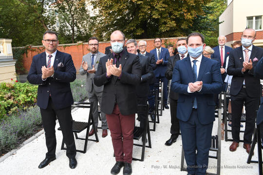 20jpg.jpg-konsul  Ausdtrii A.Tombiński