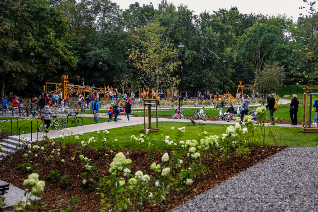 bs-września 26, 2020-img_7456.jpg-Park Jerzmanowskich, Majchrowski  Autor: B. Świerzowski