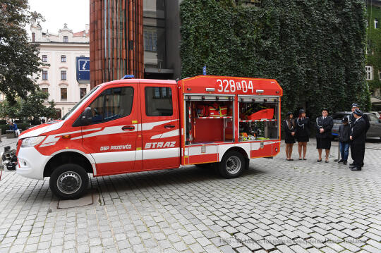 02jpg.jpg-wóz strażacki