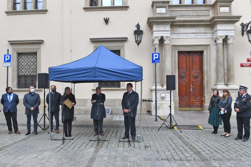 09jpg.jpg-wóz strażacki  Autor: W. Majka