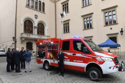 16jpg.jpg-wóz strażacki