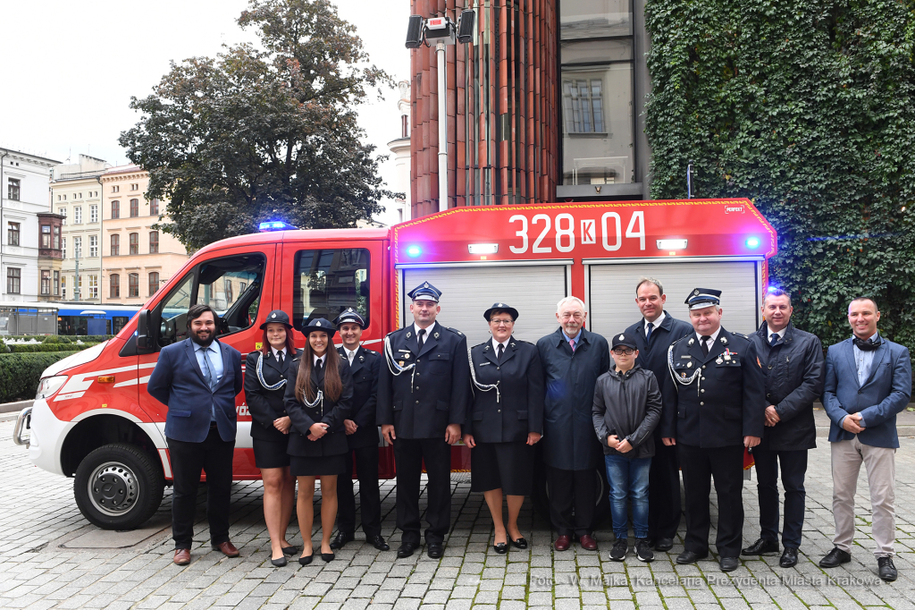 20jpg.jpg-wóz strażacki  Autor: W. Majka