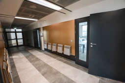 dsc_1102.jpg-Budynek tzw. starego Paderevianum po remoncie