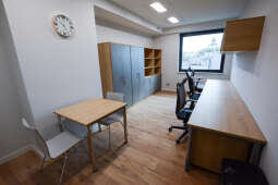 dsc_1199.jpg-Budynek tzw. starego Paderevianum po remoncie