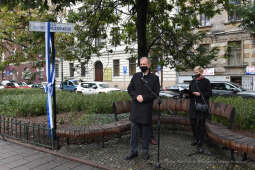 08jpg.jpg-Odsłonięcie tablicy z nazwą „Skwer Zbigniewa Brzezińskiego”