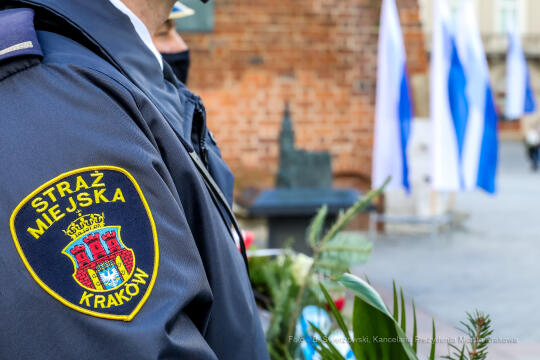 bs_201031_0307.jpg-Kwiaty,Rocznica