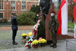 bs_201111_0679.jpg-11 Listopada,Kwiaty