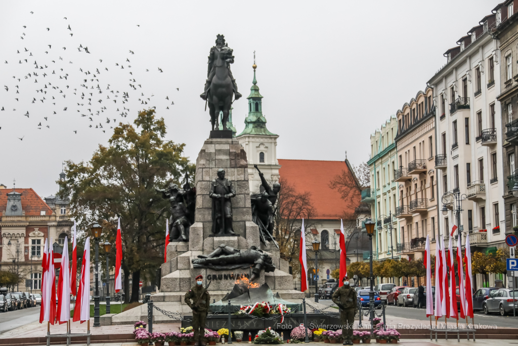 bs_201111_0938.jpg-11 listopada,uroczystości,Pietrzyk  Autor: B. Świerzowski