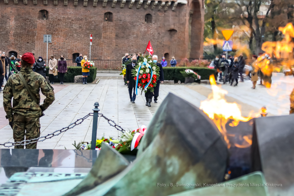 bs_201111_1012.jpg-11 listopada,uroczystości,Pietrzyk  Autor: B. Świerzowski