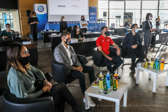 bs_201118_1379.jpg-CM,Korfel,Konferencja