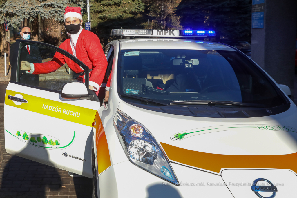 bs-grudnia 06, 2020-033a2292.jpg-Mikołaj, Szpital,  Dzieci  Autor: B. Świerzowski