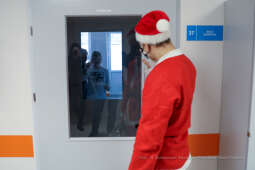 bs-grudnia 06, 2020-033a2335.jpg-Mikołaj, Szpital,  Dzieci