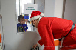 bs-grudnia 06, 2020-033a2342.jpg-Mikołaj, Szpital,  Dzieci