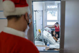 bs-grudnia 06, 2020-033a2423.jpg-Mikołaj, Szpital,  Dzieci