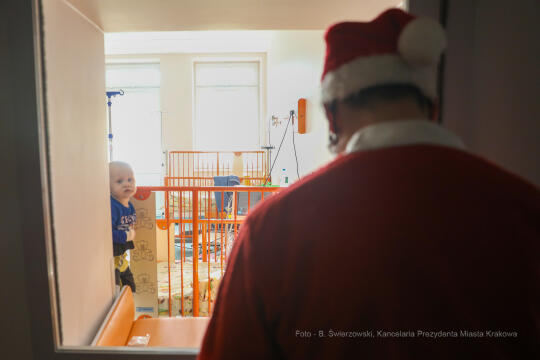 bs-grudnia 06, 2020-033a2459.jpg-Mikołaj, Szpital,  Dzieci