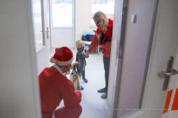 bs-grudnia 06, 2020-033a2545.jpg-Mikołaj, Szpital,  Dzieci